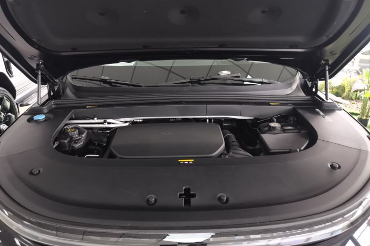 理想汽车 理想L6 2024款 Pro机舱底盘24