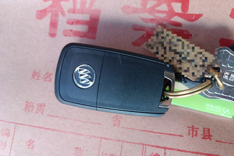 别克GL8 2014款 3.0L XT豪华商务旗舰版中控内饰7001