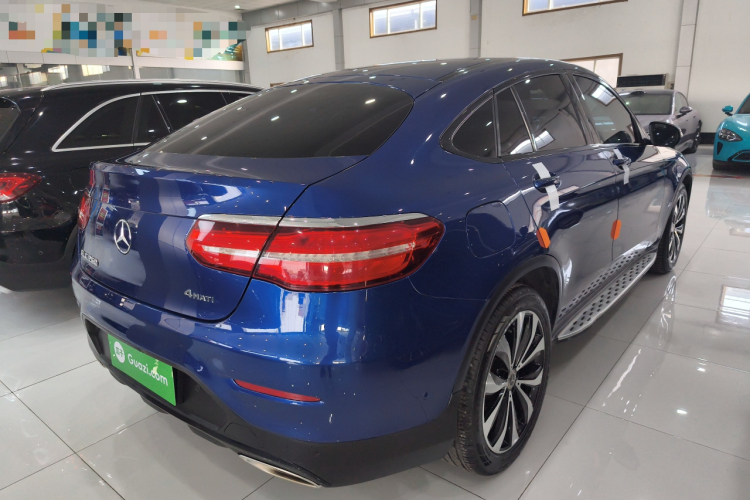 奔驰GLC轿跑 2018款 GLC 260 4MATIC 轿跑SUV车身外观6005