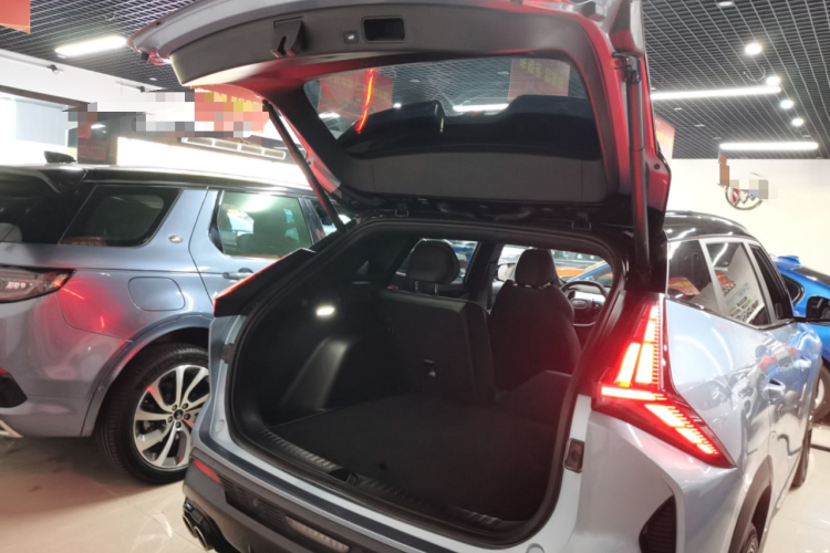 吉利汽车 博越 2024款 1.5TD 智尊版中控内饰23