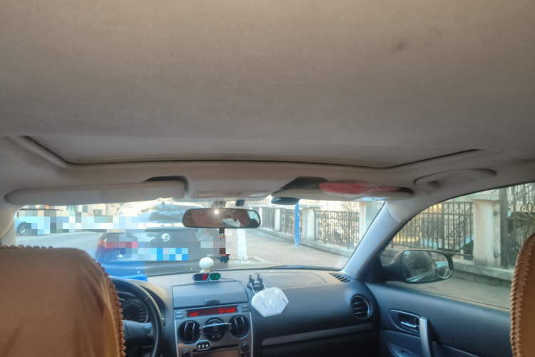 马自达6 2013款 2.0L 自动时尚型中控内饰22