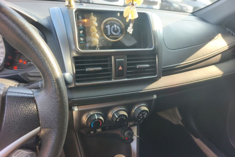 丰田 YARiS L 致炫 2015款 1.5G 自动橙色限量版中控内饰16