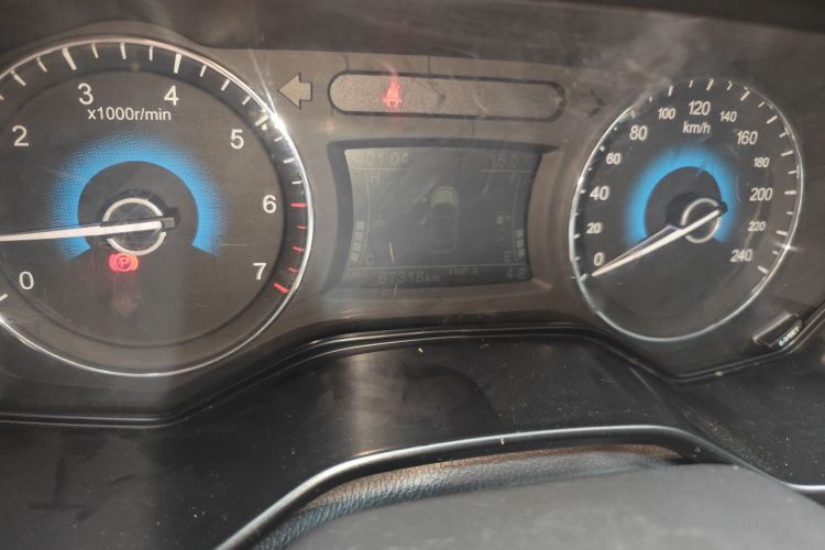 东风风光 风光580 2021款 改款 ☆星版 1.8L 手动精英型局部细节14