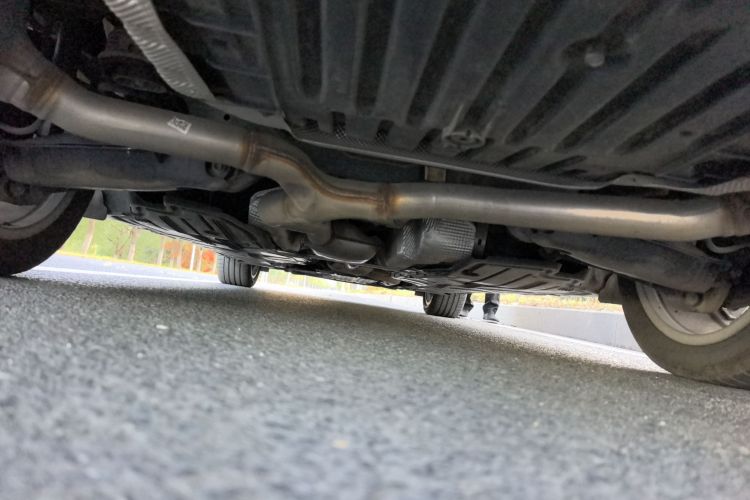 奔驰E级 2021款 改款 E 300 L 时尚型局部细节9009