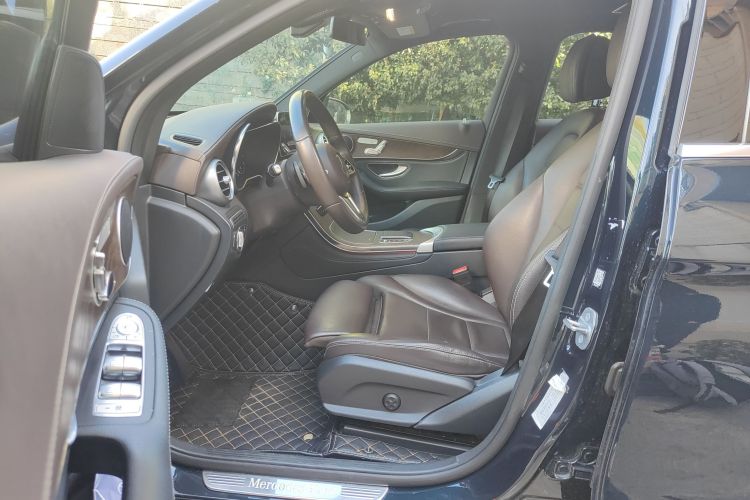 奔驰GLC 2020款 GLC 260 L 4MATIC 豪华型中控内饰20