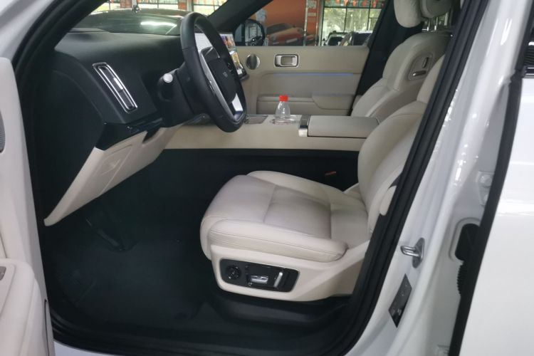 理想汽车 理想L7 2023款 Pro中控内饰19