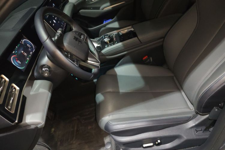 比亚迪 秦L 2024款 DM-i 120KM超越型局部细节19