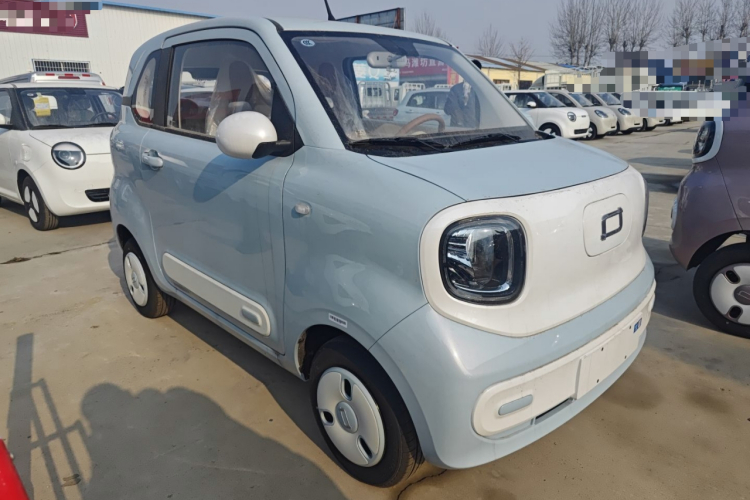 奔腾小马 2026款 222km 炫彩马车身外观3