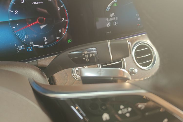 奔驰E级 2021款 改款 E 300 L 豪华型中控内饰18