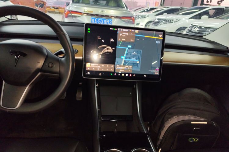 特斯拉 Model 3 2019款 标准续航后驱升级版中控内饰16