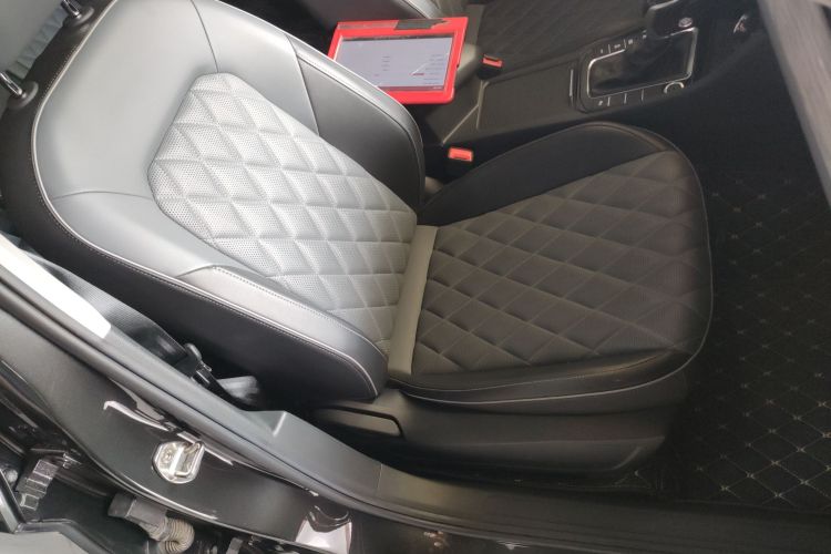 大众 速腾 2023款 300TSI DSG超越版局部细节41