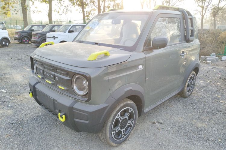 吉利银河 2025款 210km 熊猫骑士车身外观1