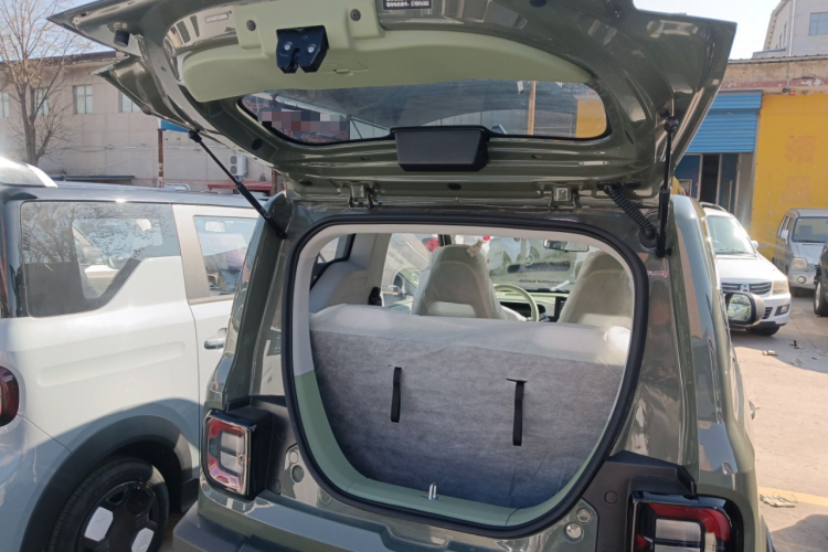 吉利银河 2025款 210km 熊猫骑士机舱底盘23