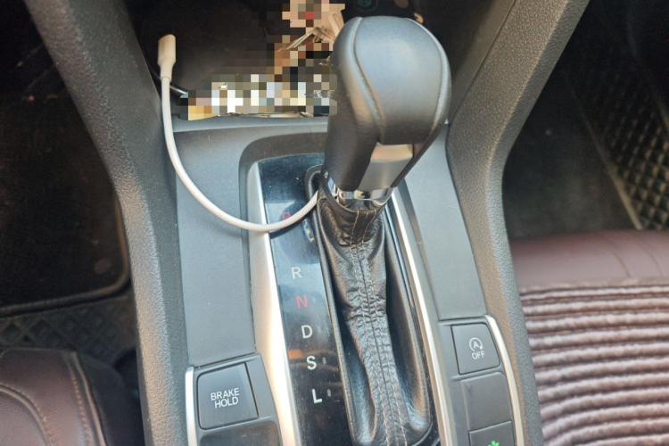 本田 思域 2016款 220TURBO CVT豪华版中控内饰18