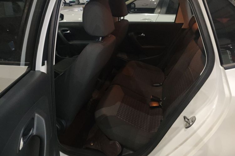 大众 Polo 2016款 1.6L 自动舒适型中控内饰21