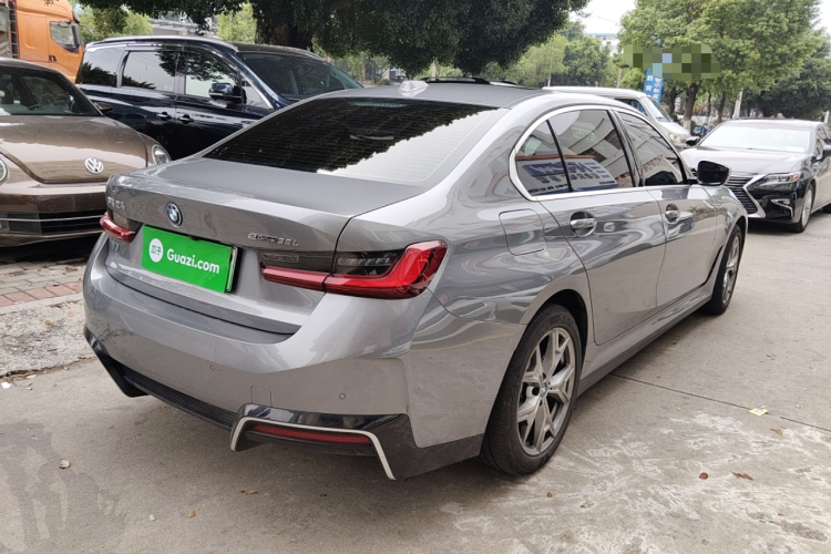 宝马i3 2022款 eDrive 35 L车身外观7