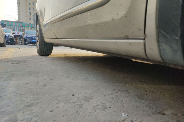 五菱汽车 五菱缤果 2023款 203km 轻享款局部细节9001