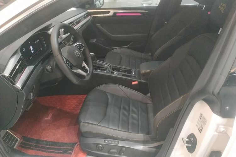 一汽-大众CC 2025款 380TSI 夺目 众享款中控内饰19