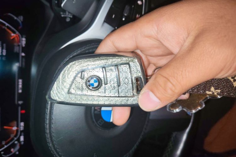 宝马X4 2021款 xDrive 25i M运动套装中控内饰7001