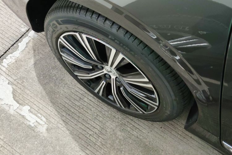 沃尔沃S90 2021款 B5 智逸豪华版车身外观6008