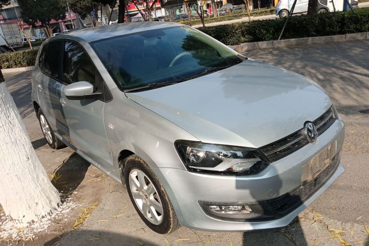 大众 Polo 2013款 1.4L 自动舒适版车身外观3