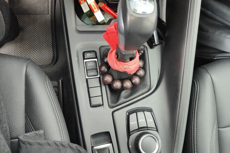 宝马X1 2019款 sDrive18Li 时尚型中控内饰18