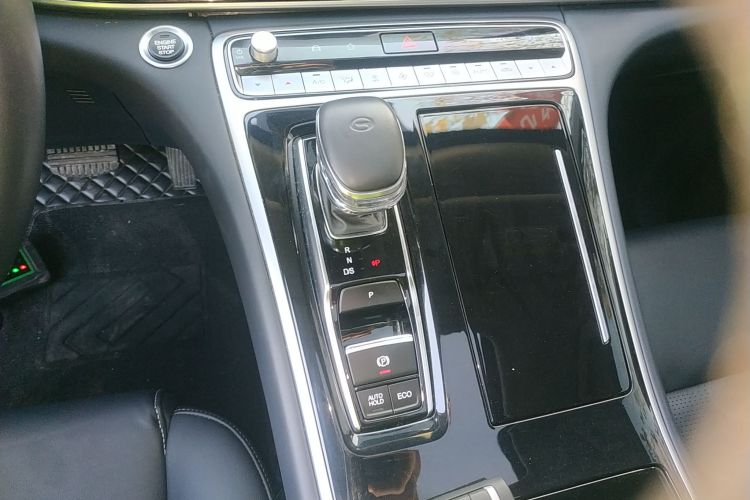 广汽传祺 传祺M8 2021款 领秀系列 390T 尊享版中控内饰18