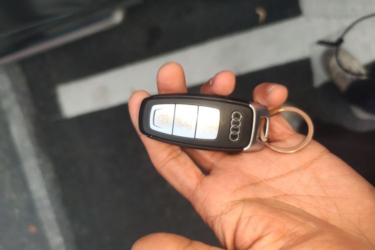 奥迪Q6 2023款 50 TFSI quattro 凌云版 edition one中控内饰11