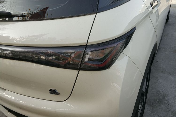 比亚迪 海豚 2023款 420km 时尚版车身外观6006