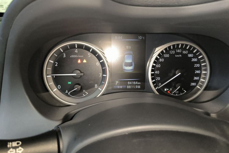 英菲尼迪Q50L 2018款 2.0T 舒适版 国VI中控内饰14