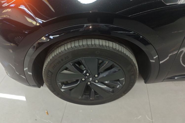 理想汽车 理想L8 2025款 Max 智能焕新版车身外观6007