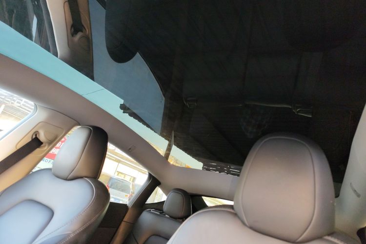 特斯拉 Model Y 2022款 后轮驱动版局部细节22