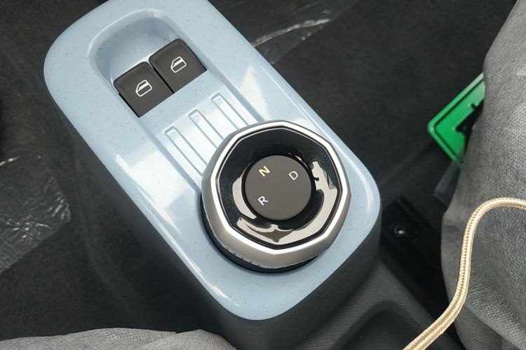 吉利银河 2024款 熊猫mini 200km 耐力熊中控内饰18