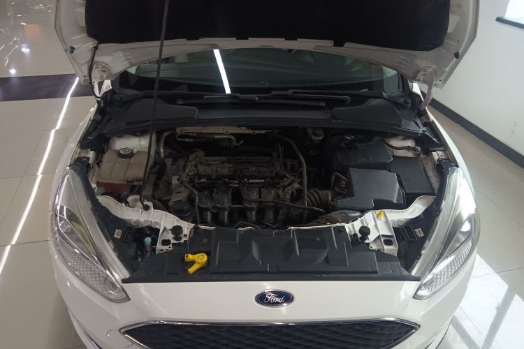 福特 福克斯 2015款 两厢 1.6L 自动风尚型局部细节24