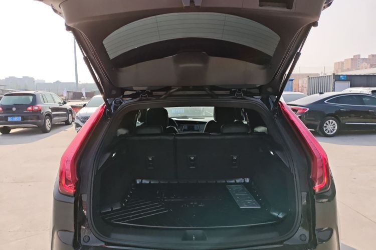 凯迪拉克XT4 2022款 28T 两驱风尚型局部细节23