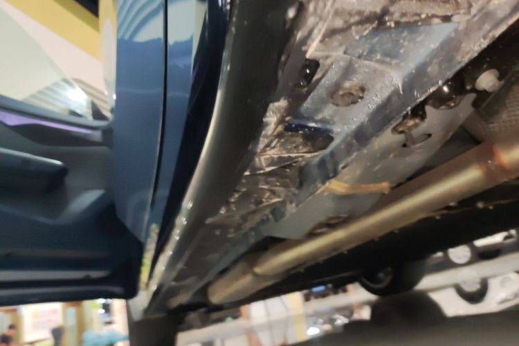 领克07 2024款 EM-P 126长续航 Ultra机舱底盘30