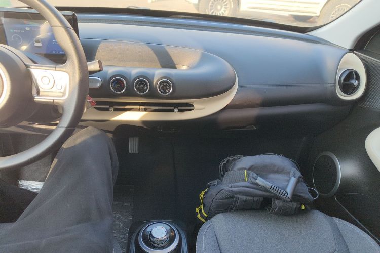 五菱汽车 五菱缤果 2023款 203km 轻享款中控内饰7002