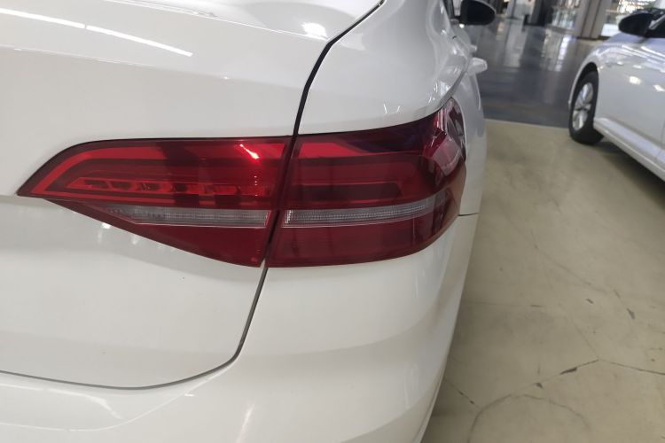 大众 朗逸纯电 2019款 优享版车身外观6006