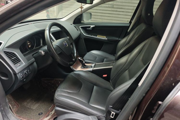 沃尔沃XC60 2017款 T5 智行升级版中控内饰19