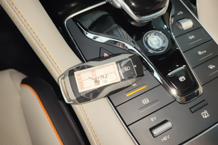 比亚迪 宋Pro新能源 2022款 DM-i 110km 旗舰型Pro中控内饰11