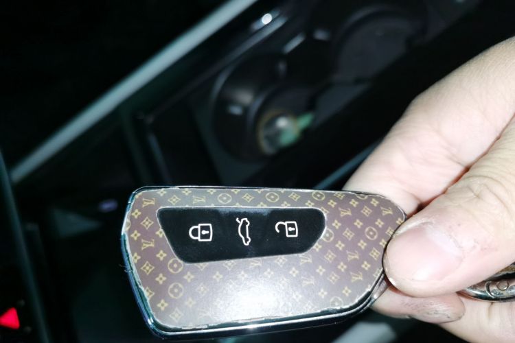 大众 途昂 2023款 380TSI 四驱尊享豪华版中控内饰11