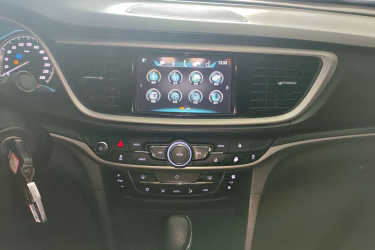 别克 英朗 2019款 18T 自动互联精英型 国VI中控内饰16