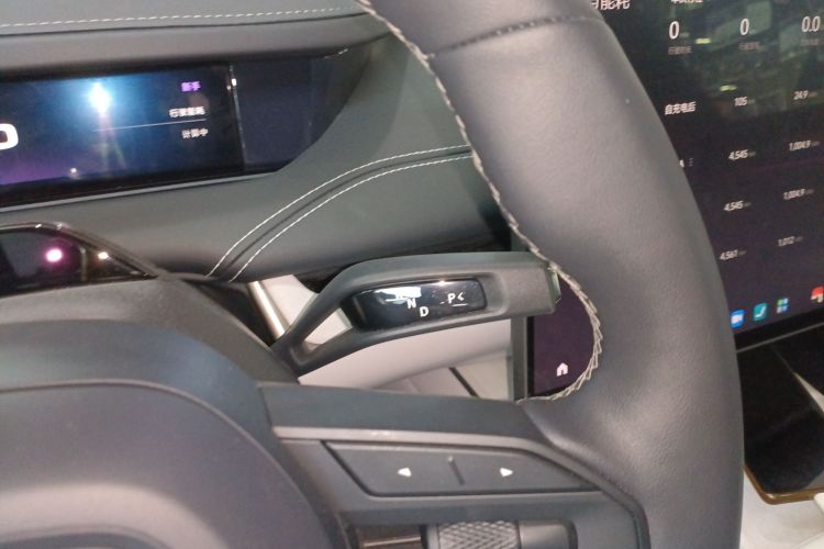 小米汽车 小米SU7 2024款 四驱超长续航高阶智驾Max版中控内饰18