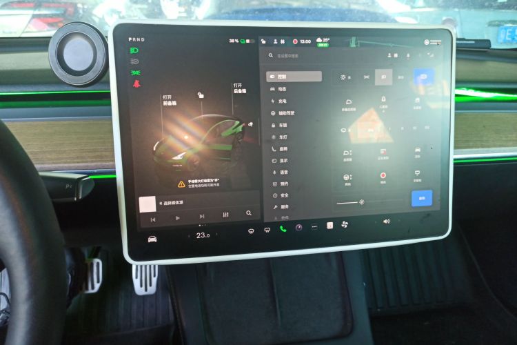 特斯拉 Model 3 2022款 后轮驱动版局部细节16