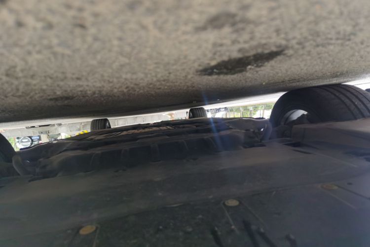 宝马5系新能源 2022款 改款二 535Le 先锋版M运动套装局部细节9008