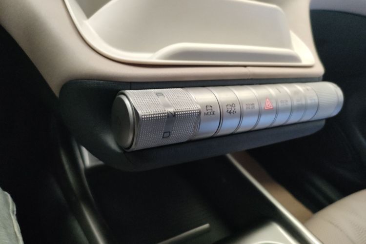 比亚迪 海豚 2023款 420km 时尚版中控内饰18