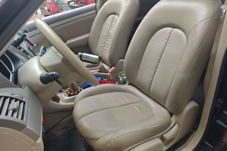 日产 轩逸 2012款 经典 1.6XL 手动豪华版中控内饰19