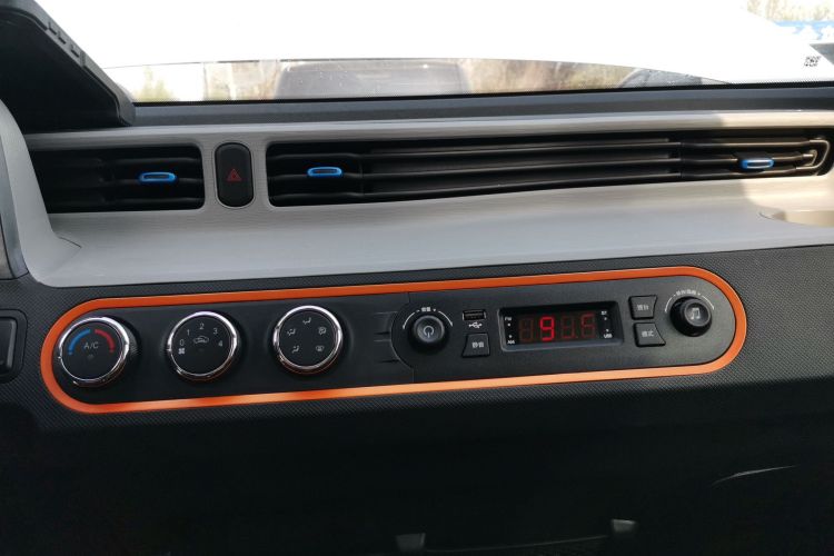 五菱汽车 宏光MINIEV 2022款 自在款 磷酸铁锂局部细节16