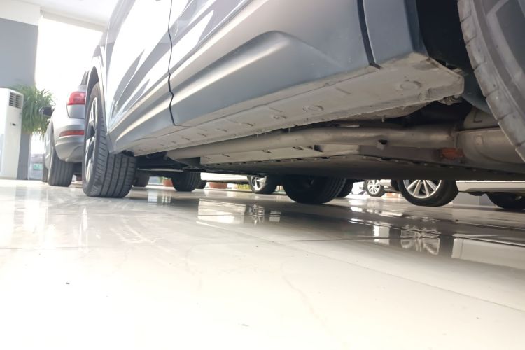 奔腾 悦意07 2025款 210km 悠享版局部细节9002