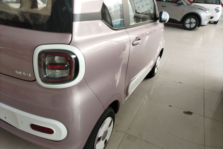 奔腾小马 2026款 222km 萌趣马 Plus车身外观9